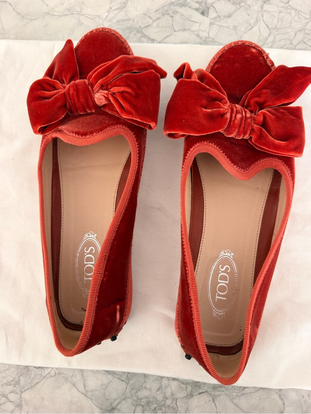 Tod’s Velvet Bow Loafer Size 38.5